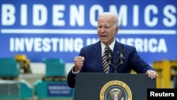 Tổng thống Mỹ Joe Biden quảng bá nghị trình kinh tế của ông, được gọi là "Bidenomics" trong chuyến thăm Milwaukee ở bang Wisconsin. Ông Biden đang có chiến dịch tái tranh cử để ở lại Nhà Trắng thêm 4 năm nữa.