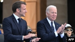 Tổng thống Pháp Emmanuel Macron và Tổng thống Mỹ Joe Biden.