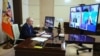 Ảnh do hãng tin nhà nước Nga Sputnik công bố cho thấy Tổng thống Nga Vladimir Putin chủ trì một cuộc họp của Hội đồng An ninh qua đường truyền video tại tư dinh ở Novo-Ogaryovo bên ngoài Moscow vào ngày 28 tháng 6 năm 2024. (Ảnh: Vyacheslav Prokofyev)
